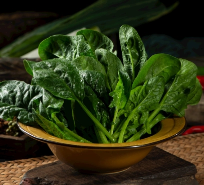菠菜熱量全解析：低卡高營養的飲食秘訣