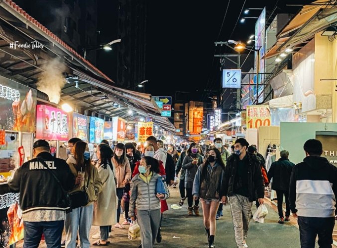台中市西屯區文華路逢甲夜市