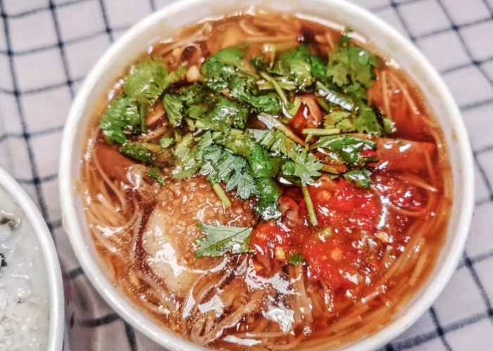 台北大腸蚵仔麵線