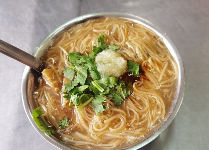 台北大腸蚵仔麵線