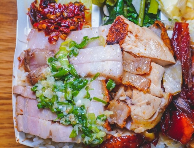 南投家樂福美食街