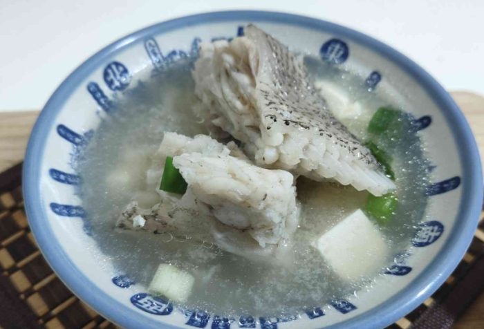 鮮魚湯