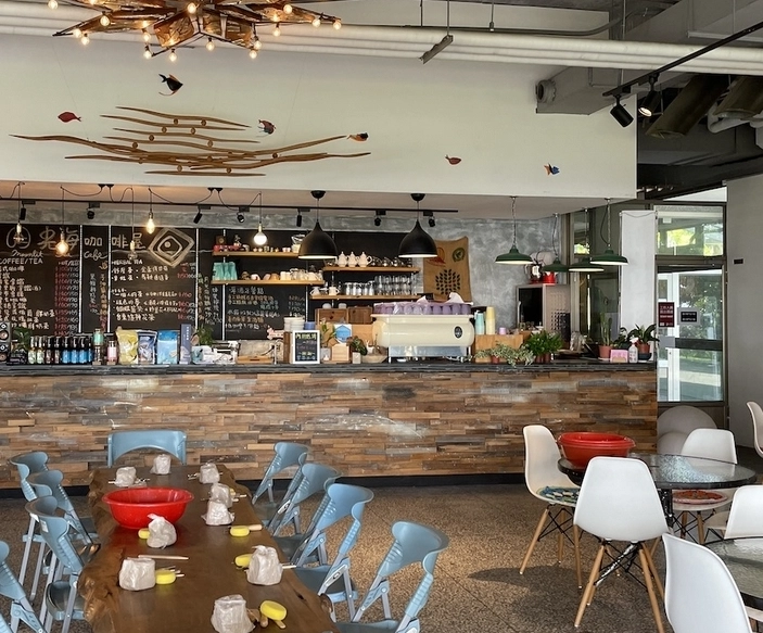 羅東咖啡廳夜景