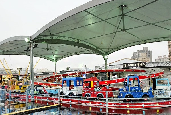 興仁夜市遊樂區