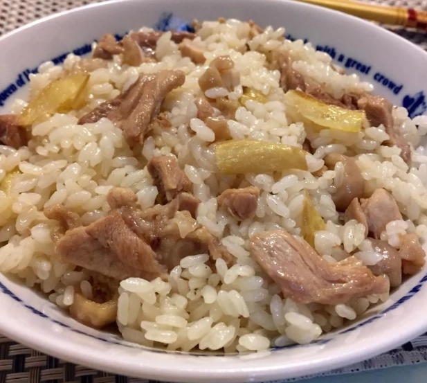 麻油雞胸肉飯 食譜
